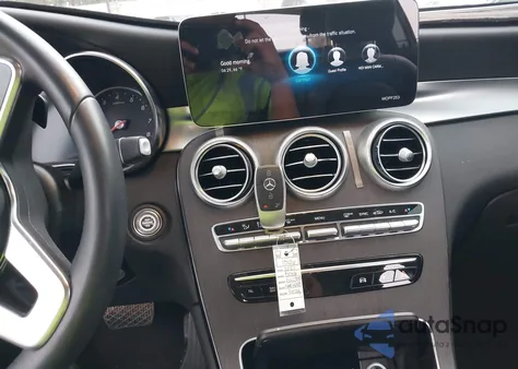 2021 Mercedes-Benz Glc 300 Suv z USA, uszkodzony, nr VIN W1N0G8DB3MV323059